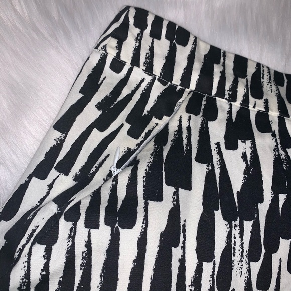 New York and Company pencil skirt. - Picture 3 of 3